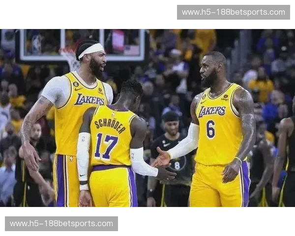 洛城荣光与麦迪逊花园的夜：2009年湖人与尼克斯的经典对决